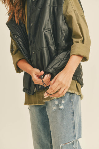 PLEATHER VEST WITH HOODIE (BLACK)