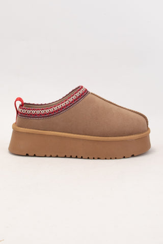 TESSA ARTISAN BINDING CUFF PLATFORM COZY SLIPPER (CAMEL)