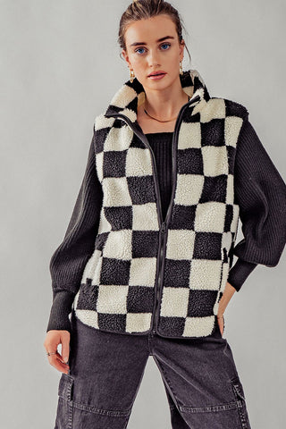 CHECKERED SHERPA ZIP UP VEST (BLACK/WHITE)