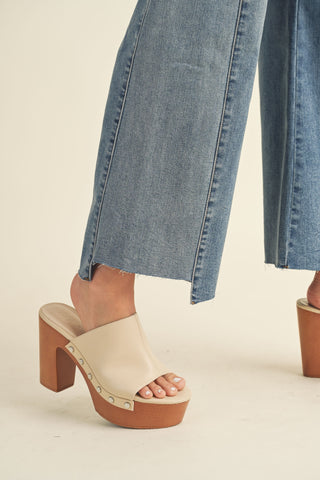 COLOR BLOCK RAW EDGE DENIM PANTS
