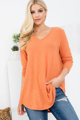 BUTTER SOFT SOLID FABRICVNECK TOP (AMBER)