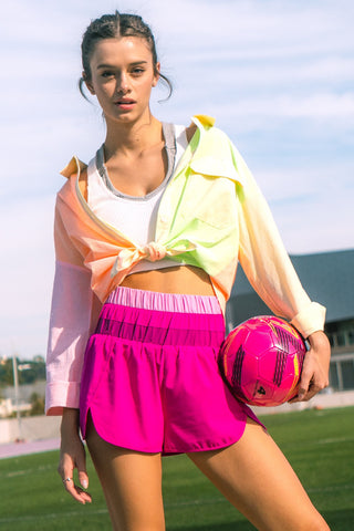 Color Blocked Dolphin Active Shorts In Fuchsia