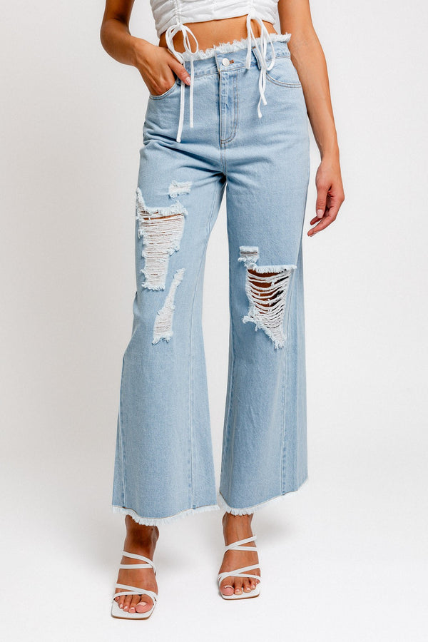 DISTRESSED WIDE JEANS
