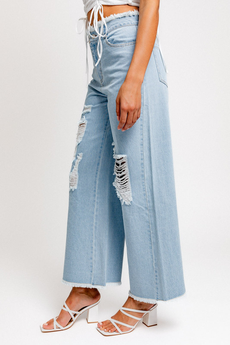 DISTRESSED WIDE JEANS
