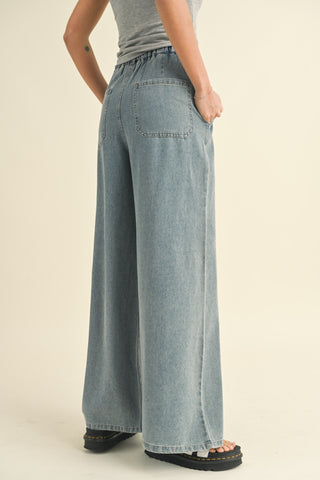 LIGHT WASH DENIM WIDE LEG PANTS