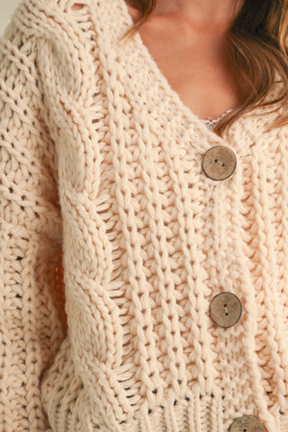 CHUNKY KNIT BUTTON DETAILED OVERSIZED CARDIGAN