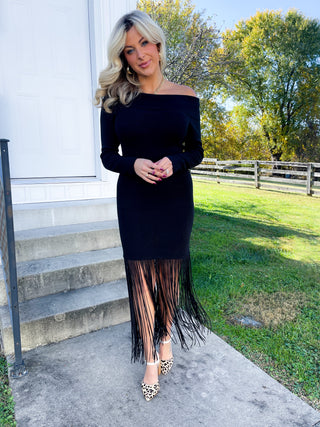 OFF THE SHOULDER FRINGE DRESS (BLACK)