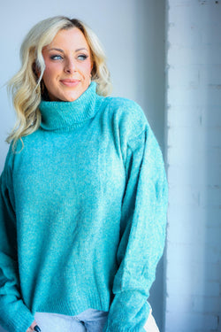 Lizzy Sweater (Aqua)