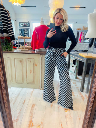 CHECKERBOARD KNIT WIDE LEG PANTS