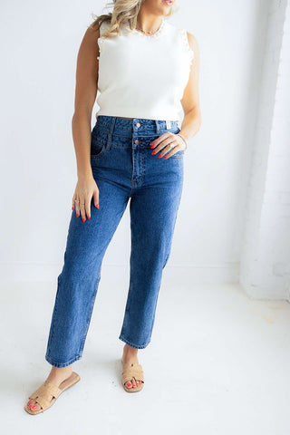 HIGH WAISTED NON-DISTRESSED STRAIGHT LEG
