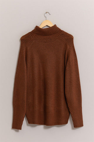 OVERSIZED TURTLENECK SWEATER (CHESTNUT)